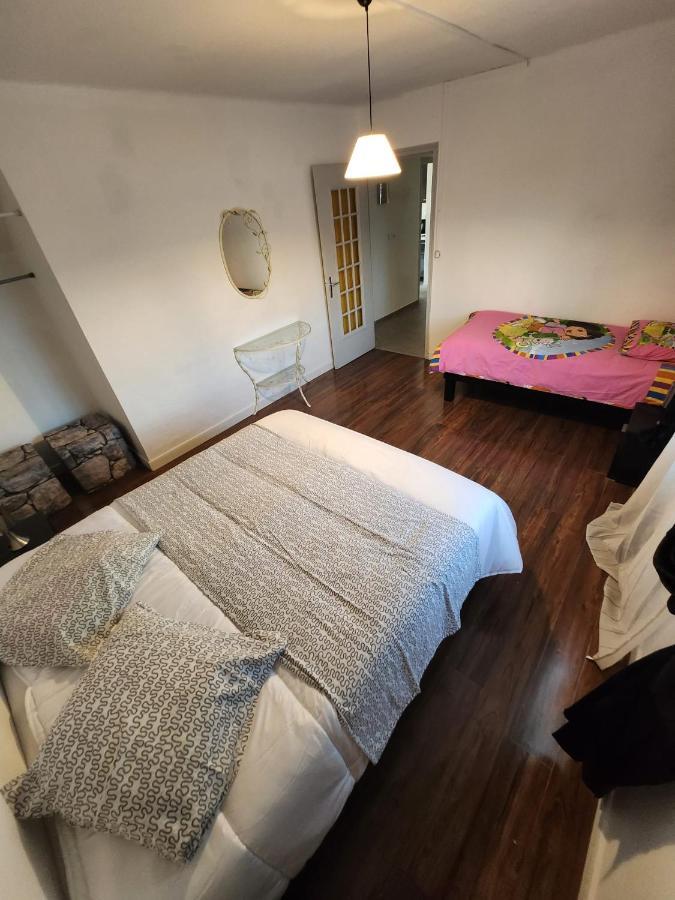 Flat Apartment Genay  Luaran gambar